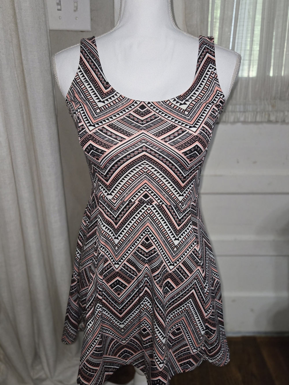 Sleeveless Geometric Skater Dress in Pink and Black
